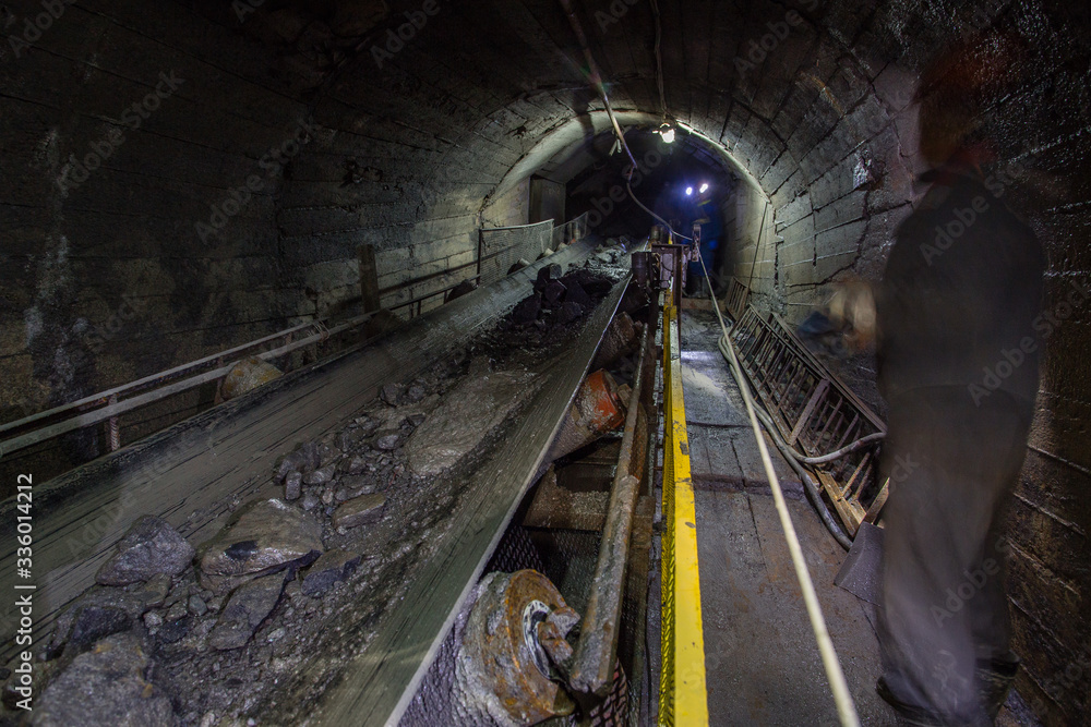 Poster сonveyor gallery ore in underground mine