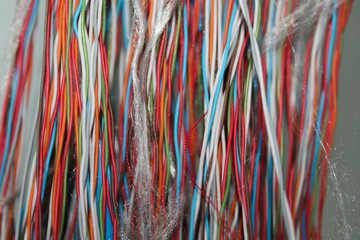 Closing the cable and wired Internet access network.