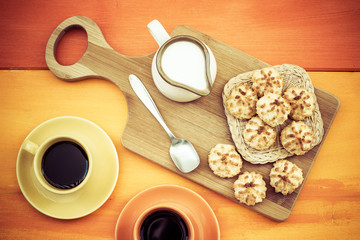 Obraz na płótnie Canvas Colazione con caffè e biscotti