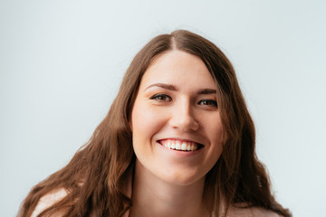 Naklejka premium portrait of a young girl laughing
