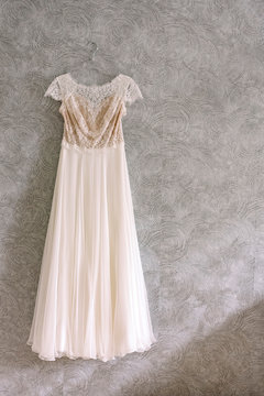 Brautkleid in leichtem Rosaton 2