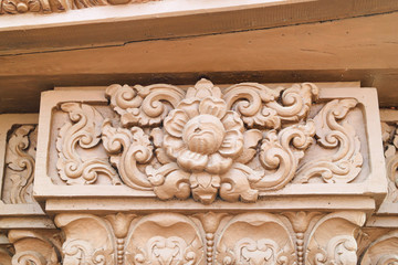 Wooden sculptures made without a single nail