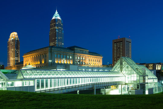 Skyline of downtown with subway station and City Hall, Cleveland, Ohio, United States