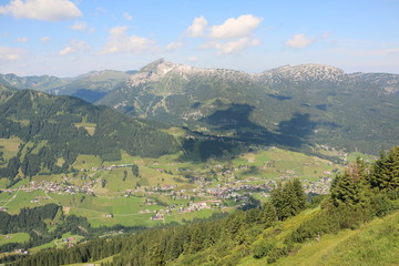 Fototapeta na wymiar landscape in the mountains in Austria