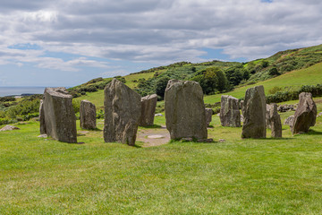 Drombeg Steinkreis im Sommer - County Cork, Irland