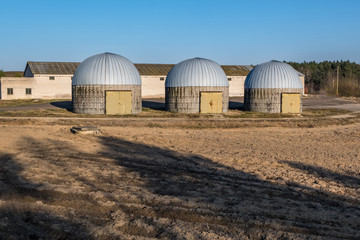 Obraz premium agro-processing and manufacturing plant for processing and silver silos for drying cleaning and storage of chemical fertilizer warehouse