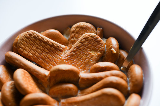 Serbian biscuit Plazma with milk