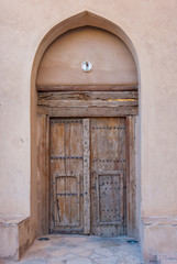 Fototapeta na wymiar Traditional Omani wooden door