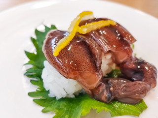 ホタルイカのお寿司