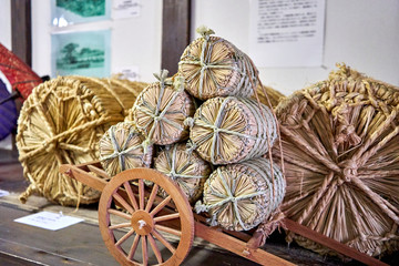 The way of bringing stuff in ancient times in Japan