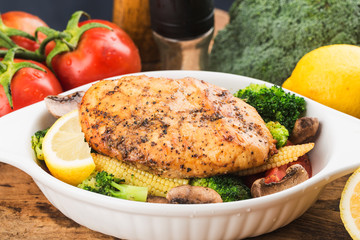 Grilled chicken breast with vegetables
