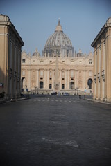 Fototapeta na wymiar Rome, Italy-29 Mar 2020: Popular tourist spot Saint Peter is empty following the coronavirus confinement measures put in place by the governement, Rome, Italy