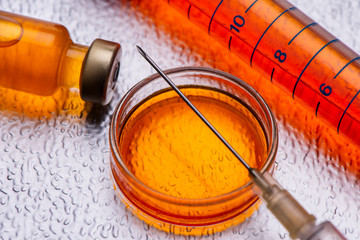 Impfung mit Serum gegen Corona-Viren