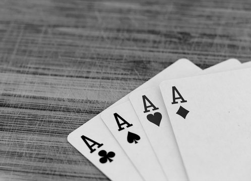 vier asse karten