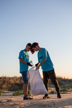 Gen Z litter pickers