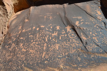 Native American Petroglyphs on Newspaper Rock in southwest Utah. 