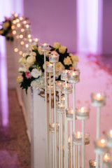 elegant wedding decorations made of natural flowers