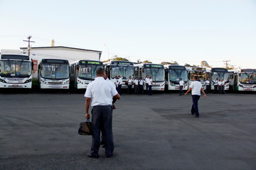 bus drivers on strike