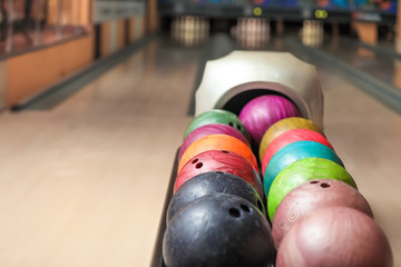 Naklejka na ściany i meble Stand with balls in bowling club