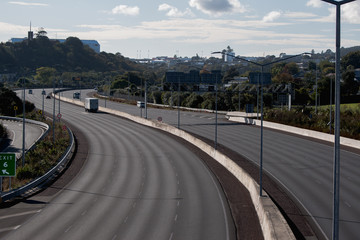 road to the auckland city, state highway 16