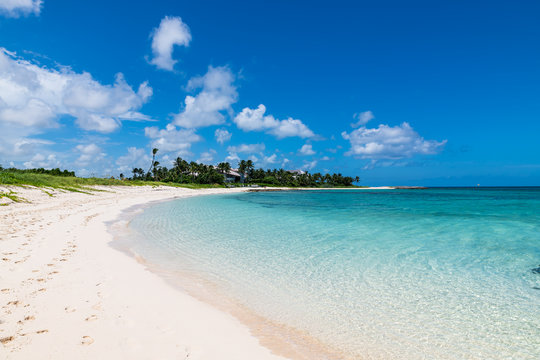 Tropical seascape - view ofCabbage beach in Paradise Island (Nassau, Bahamas).