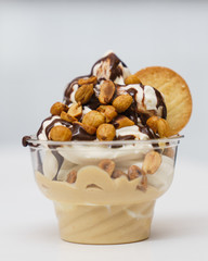 soft serve sundae