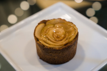Apple pie mini tart