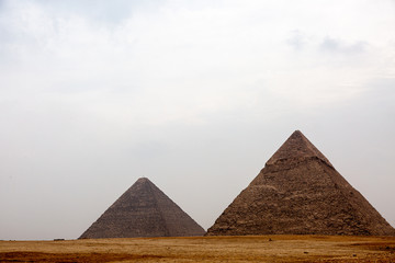 Obraz na płótnie Canvas View of Great Pyramids of Giza