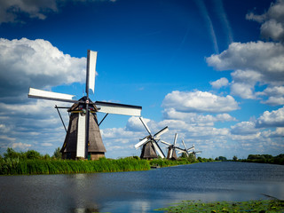 Windmills at Kinderdijk the Netherlands - obrazy, fototapety, plakaty