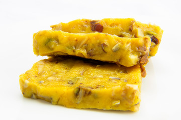 Glutinous rice cake which is called yeong-yangtteog in Korea