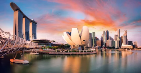 Wandcirkels aluminium Singapore city at  Marina during dramatic sunset © TTstudio