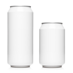 White 500ml and 330ml aluminium cans, isolated on white background