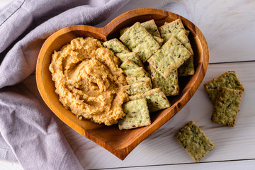 hummus and bread crackers healthy food