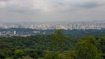 Vista da cidade de São Paulo do alto do Pico do Jaraguá