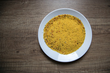 Universal spice in white plate