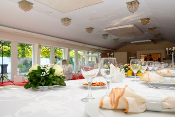 wedding table setting