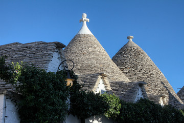 Fototapeta na wymiar The famous trulli in the Old Town of Alberobello, Puglia, Italy
