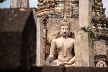 Buddha statue at Wat Phra Si Rattana Mahathat - Chaliang at Si Satchanalai Historical Park (Si Satchanalai district, Sukhothai Province, Thailand)