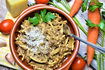 pasta con lenticchie cibo italiano