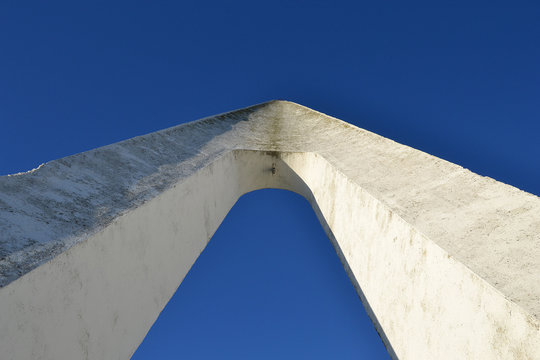 Monument Nungesser et Coli &agrave; Etretat, Normandie, France