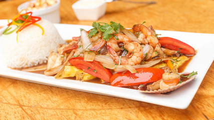 Saltado de Mariscos - Peruvian Food
