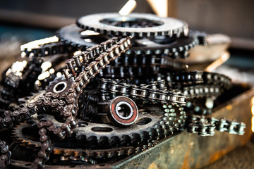 Chains and engine parts from the factory