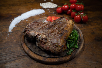 background, barbecue, bbq, beef, beef steak, bistecca, bistecca alla fiorentina, black pepper, bloody, close-up, closeup, cooked, cuisine, delicious, dinner, dish, extra virgin olive oil, filet, filet