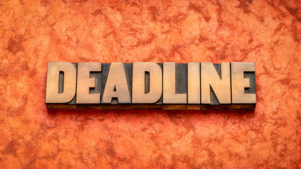 deadline word in wood type