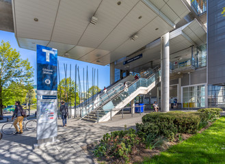 Fototapeta premium Skytrain Station in Burnaby