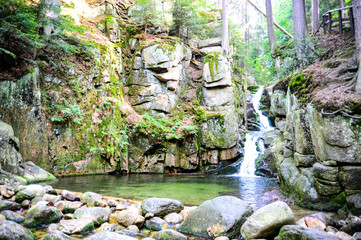 waterfall mountains