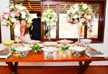 wedding cake with flowers