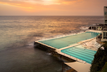 Obraz premium Swimming pool by the sea, Sydney Australia