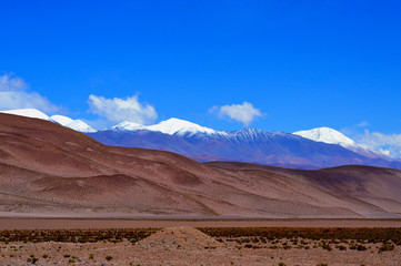 Fototapeta na wymiar Cachi mountain range, with the famous snowy
