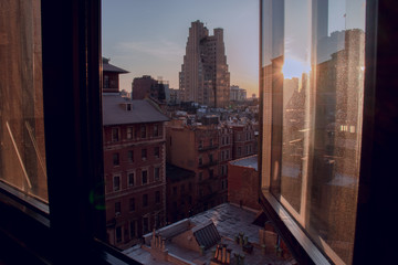Fototapeta na wymiar Social distancing during a sunset in spring New York City 2020 